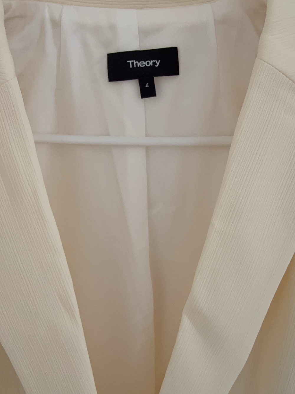 Theory Cream Single-Button Tailored Blazer - Picture 3 of 4